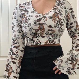 Charlotte Russe// Floral Bell Sleeve Top